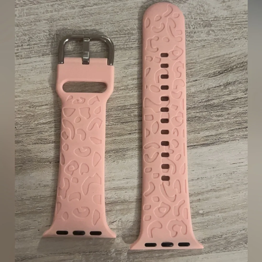 Apple Watch band (32 mm) (Black Leopard Print)